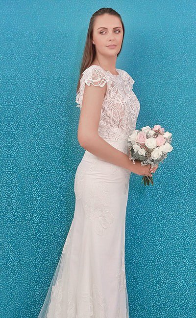 Un diseño de vestido de novia estilo sirena que transmite naturalidad y refinamiento