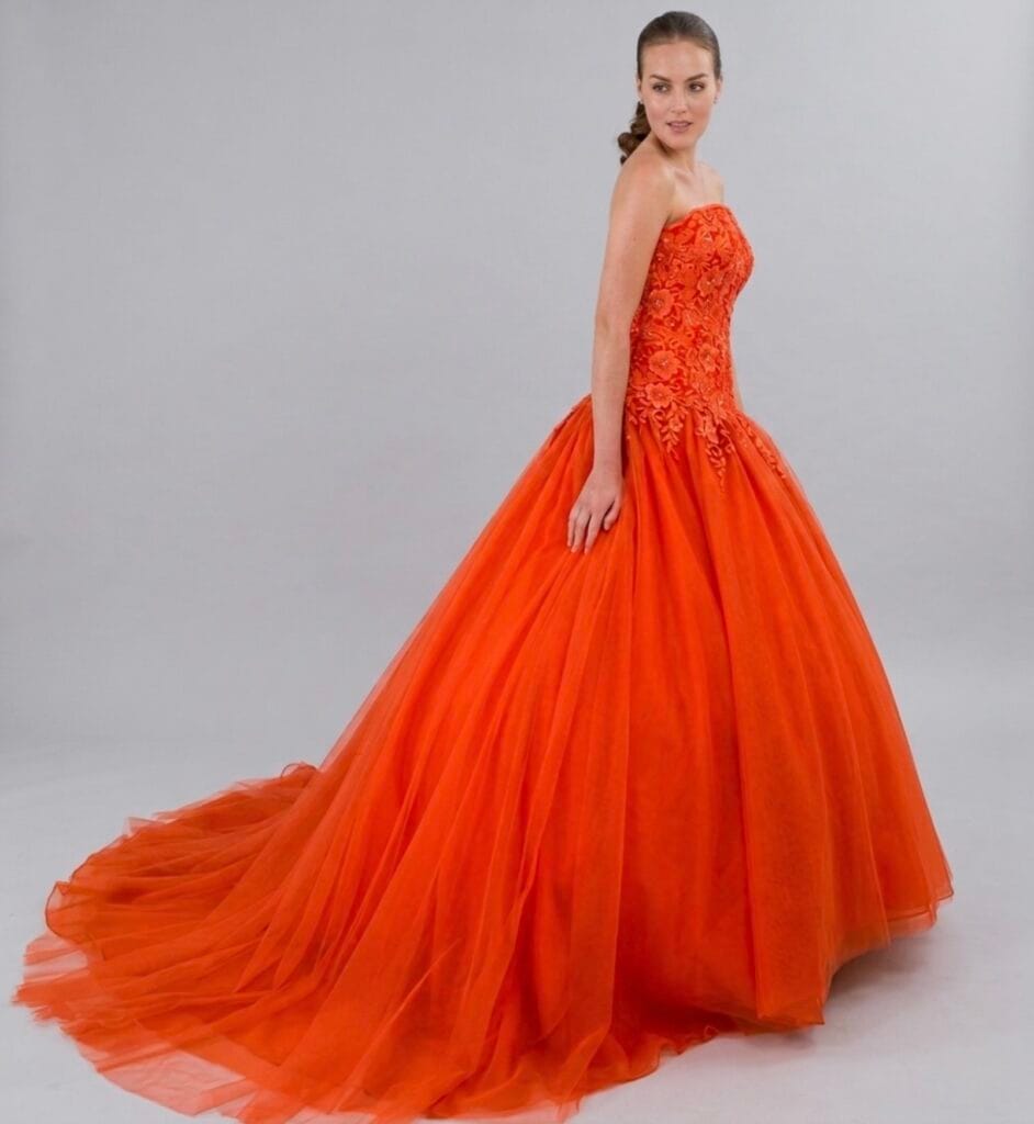 Vestido de 15 años color naranja Elena Reynoso