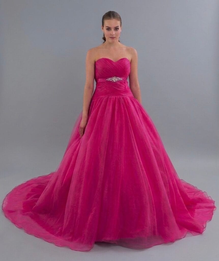 Vestido de 15 años color Fiusha Elena Reynoso