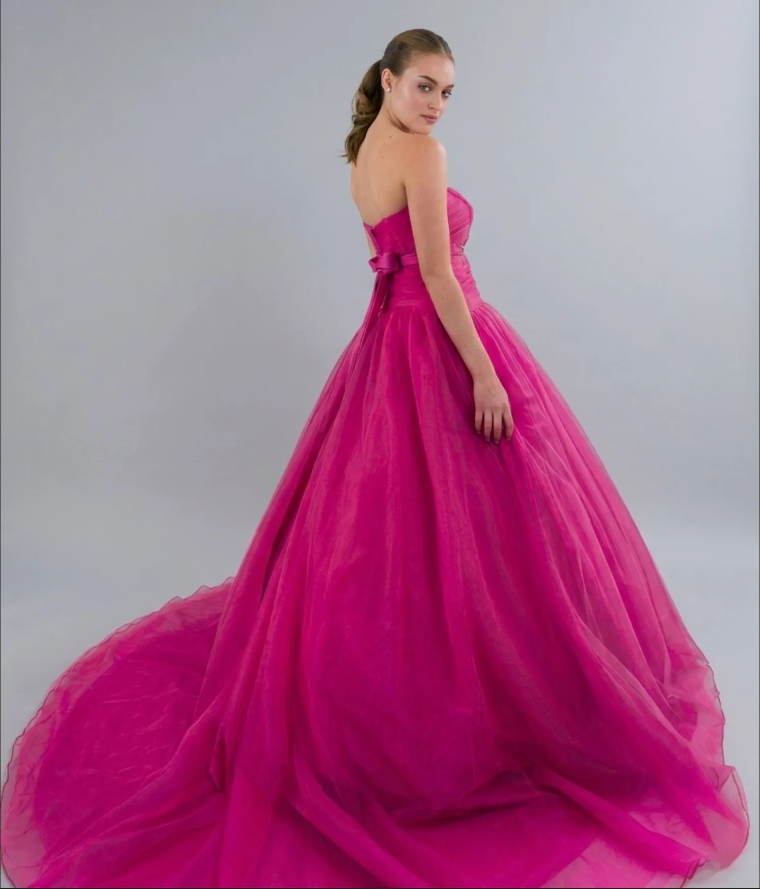 Vestido de 15 años color Fiusha Elena Reynoso